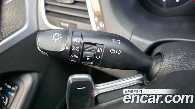 Genesis G80 3.3 GDI AWD Premium Luxury 2017 — фото 30