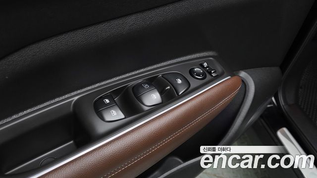 Renault Korea QM6 Diesel 4WD RE Signature 2017 — фото 27