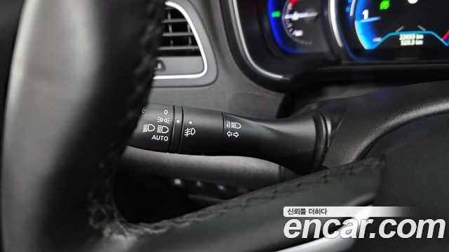 Renault Korea QM6 Diesel 4WD RE Signature 2017 — фото 28