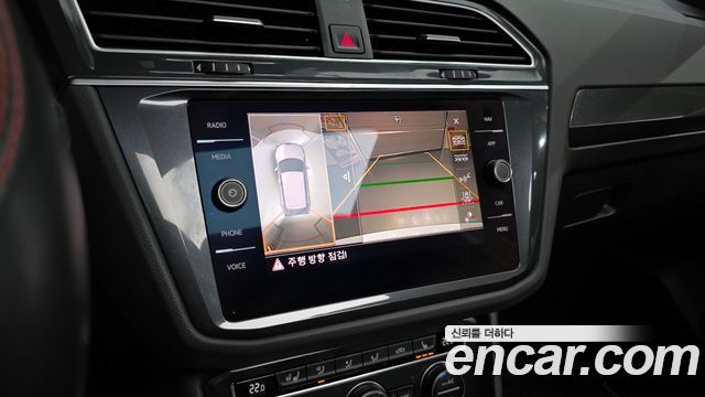 Volkswagen Tiguan (II) 2.0 TDI 4Motion Prestige 2020 — фото 15