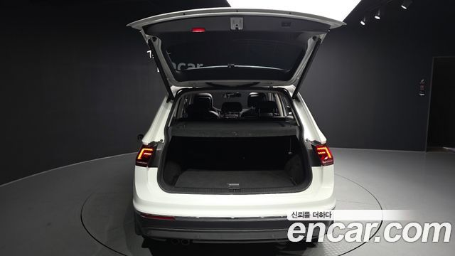 Volkswagen Tiguan (II) 2.0 TDI 4Motion Prestige 2020 — фото 20