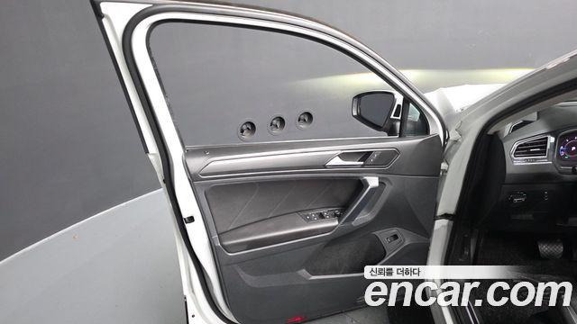 Volkswagen Tiguan (II) 2.0 TDI 4Motion Prestige 2020 — фото 24