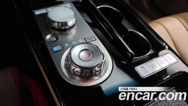 Genesis G80 (RG3) Gasoline 2.5 Turbo 2WD 2025 — фото 9