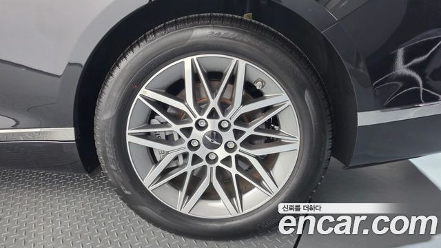 Genesis G80 (RG3) Gasoline 2.5 Turbo 2WD 2025 — фото 21