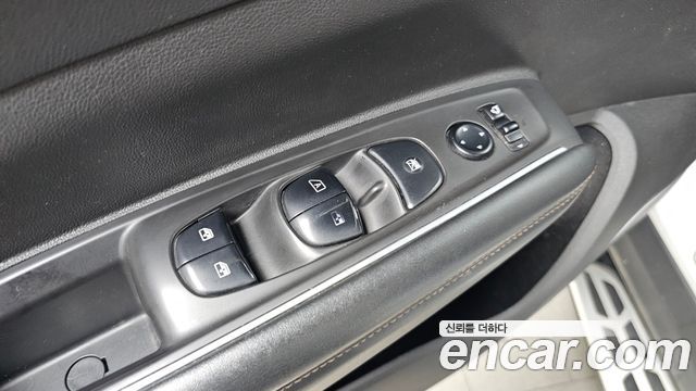 Renault Korea QM6 2.0 GDe PREMIERE 2WD 2020 — фото 28