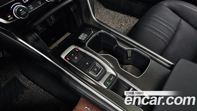 Honda Accord (X) 2.0 Turbo Sport 2018 — фото 9