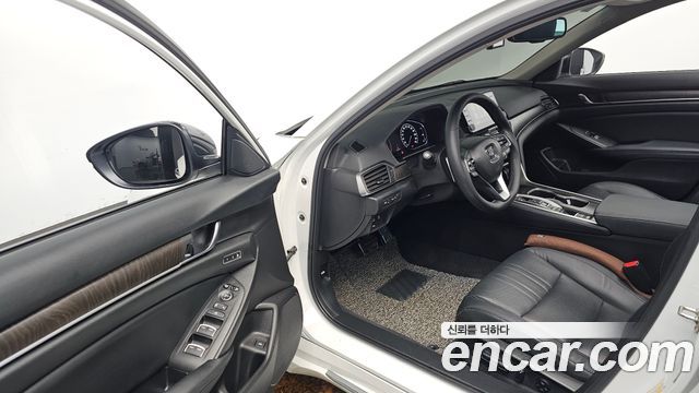 Honda Accord (X) 2.0 Turbo Sport 2018 — фото 10