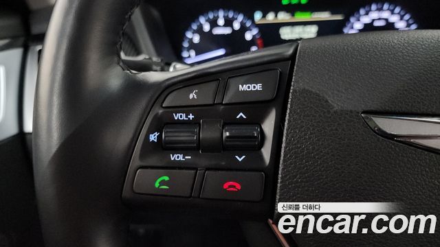 Genesis G80 3.8 GDI AWD Prestige 2018 — фото 17
