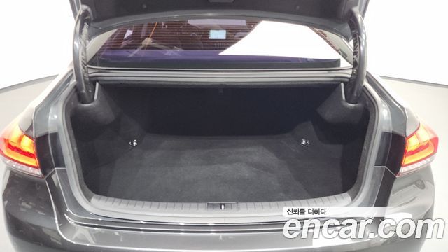 Genesis G80 3.8 GDI AWD Prestige 2018 — фото 19