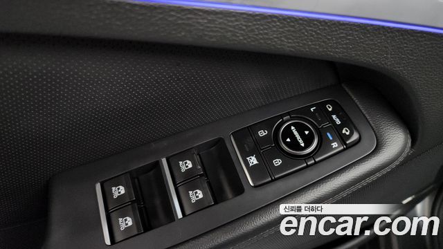Genesis G80 3.8 GDI AWD Prestige 2018 — фото 27