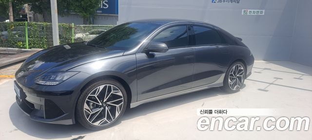 Hyundai Ioniq 6 Long Range AWD Exclusive + 2023 — фото 2