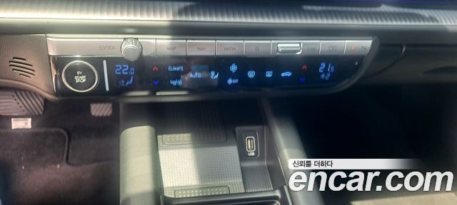 Hyundai Ioniq 6 Long Range AWD Exclusive + 2023 — фото 9