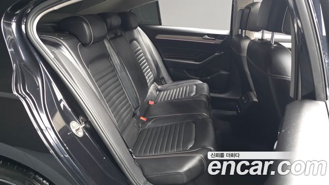 Volkswagen Passat GT (B8) 2.0 TDI Prestige 2021 — фото 11