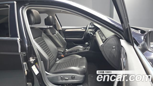 Volkswagen Passat GT (B8) 2.0 TDI Prestige 2021 — фото 26