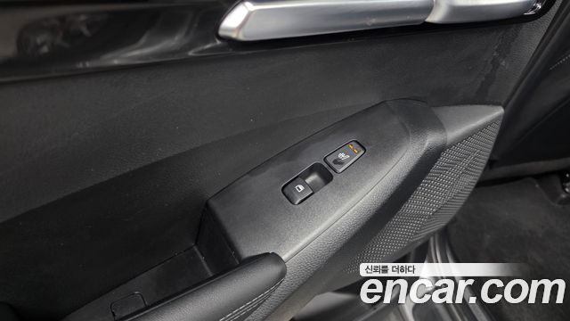 Kia Seltos Diesel 1.6 2WD Signature 2022 — фото 19