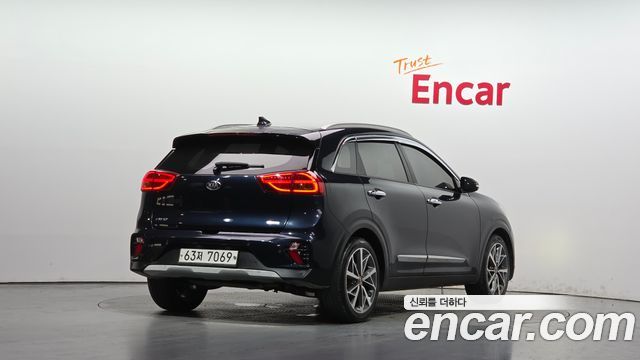 Kia Niro 1.6 HEV Noblesse Special 2020 — фото 2