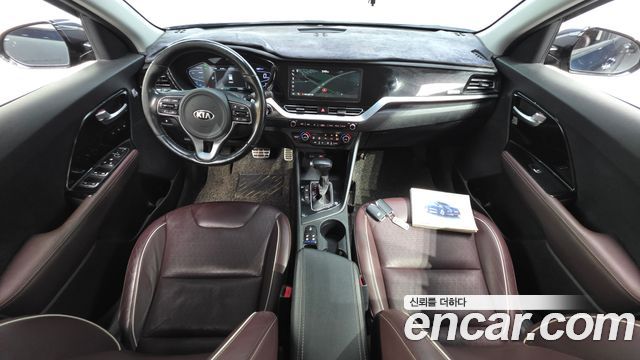 Kia Niro 1.6 HEV Noblesse Special 2020 — фото 7
