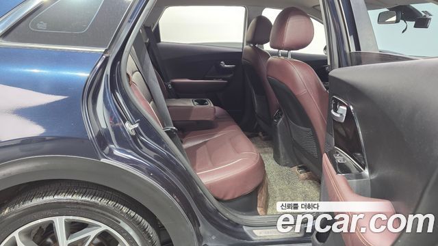 Kia Niro 1.6 HEV Noblesse Special 2020 — фото 11