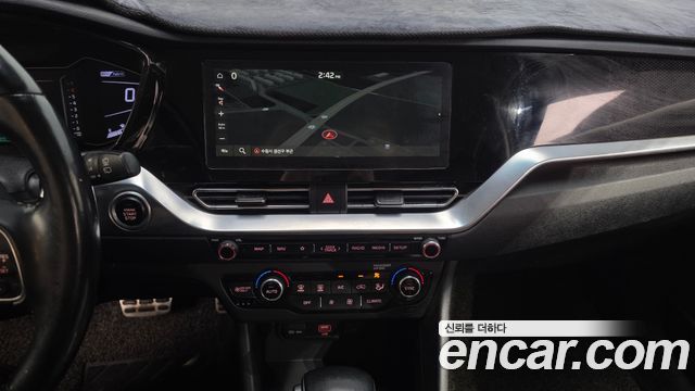 Kia Niro 1.6 HEV Noblesse Special 2020 — фото 13