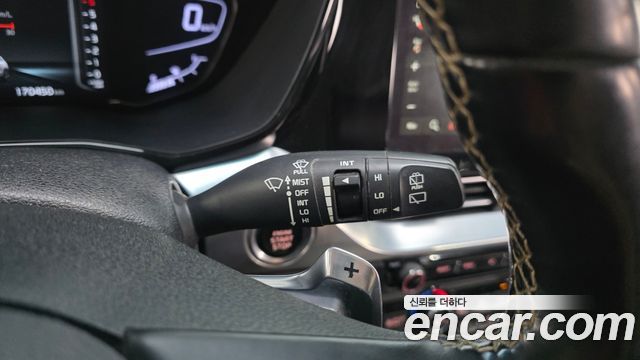 Kia Niro 1.6 HEV Noblesse Special 2020 — фото 20