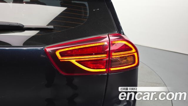 Kia Niro 1.6 HEV Noblesse Special 2020 — фото 23