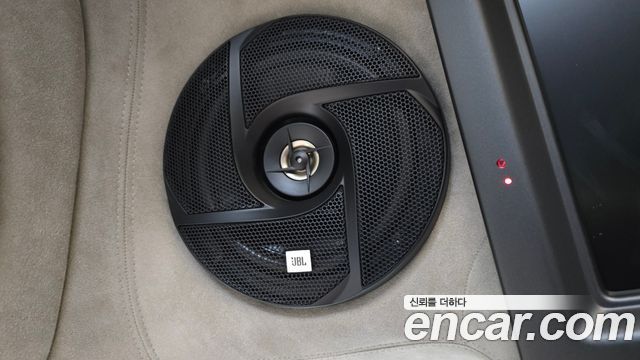 KG Mobility (SsangYong) Korando Turismo 4WD Chateau 11-seater 2014 — фото 18