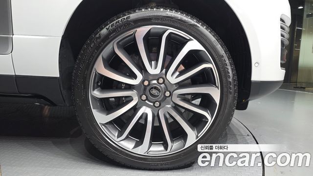 Land Rover Range Rover (IV) D350 AB Disel 2022 — фото 21