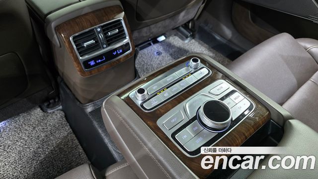 Kia K9 3.8 GDI AWD PlatinumⅢ 2019 — фото 18