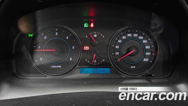 Chevrolet Captiva 2WD LT 2011 — фото 8