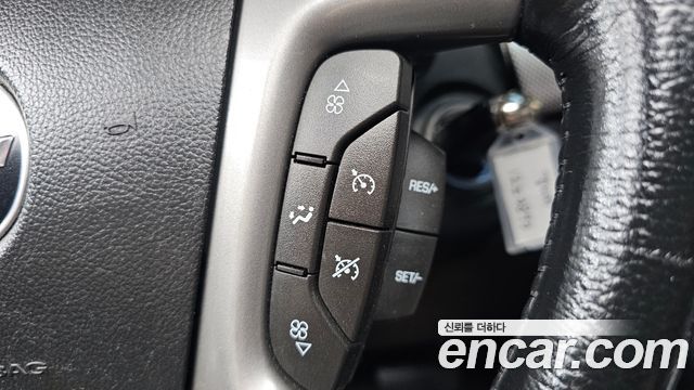 Chevrolet Captiva 2WD LT 2011 — фото 13
