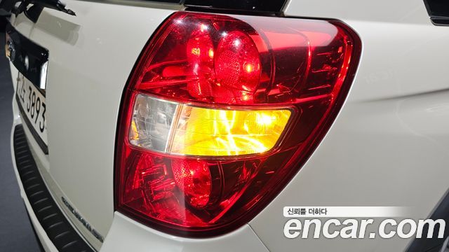 Chevrolet Captiva 2WD LT 2011 — фото 23