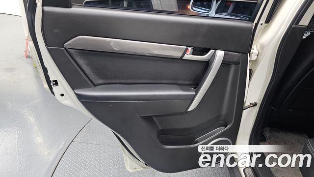 Chevrolet Captiva 2WD LT 2011 — фото 25