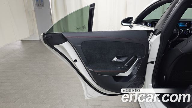Mercedes-Benz CLA-Class (C118) CLA250 4MATIC 2021 — фото 25