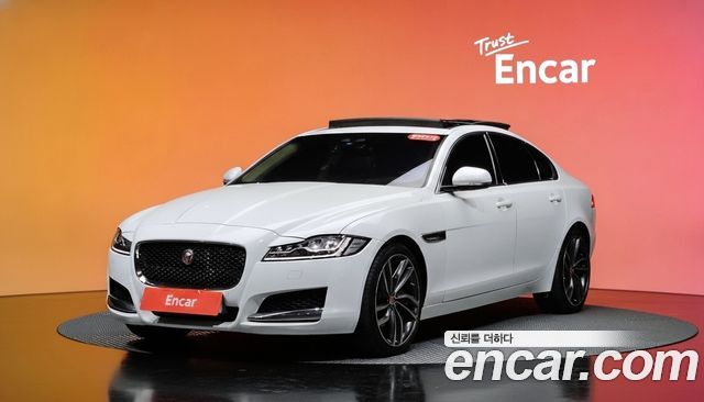 Jaguar XF (X260) 20d Portfolio AWD