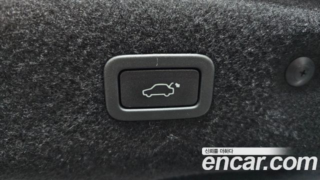 Jaguar XF (X260) 20d Portfolio AWD 2017 — фото 36