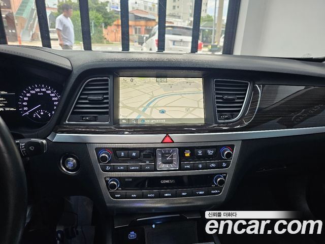Genesis G80 3.3 GDI AWD Premium Luxury 2019 — фото 8