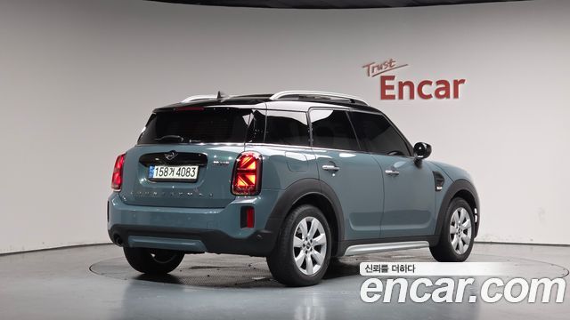 MINI Cooper Countryman Classic 2nd 2022 — фото 2