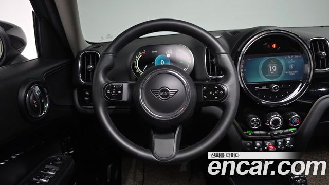 MINI Cooper Countryman Classic 2nd 2022 — фото 13