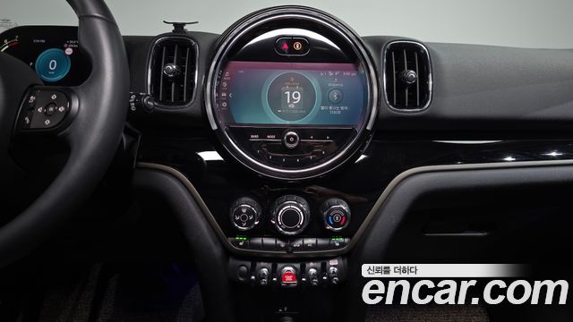 MINI Cooper Countryman Classic 2nd 2022 — фото 14