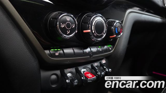 MINI Cooper Countryman Classic 2nd 2022 — фото 31