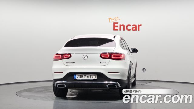 Mercedes-Benz GLC-Class (X253) GLC300 4MATIC Premium Coupe 2021 — фото 4