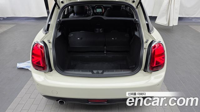 MINI Cooper 5Door Standard 3rd 2019 — фото 20