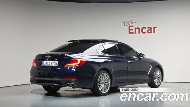 Genesis G70 2.2D Elite 2019 — фото 2