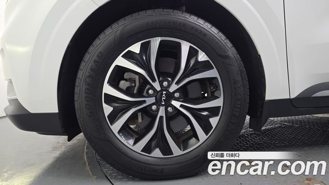 Kia Carnival (IV) Gasoline 11-Seater Prestige 2023 — фото 5