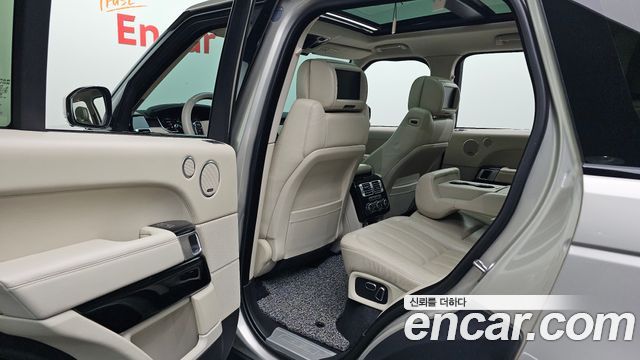 Land Rover Range Rover (IV) 3.0 TDV6 Vogue SE DIESEL 2014 — фото 11