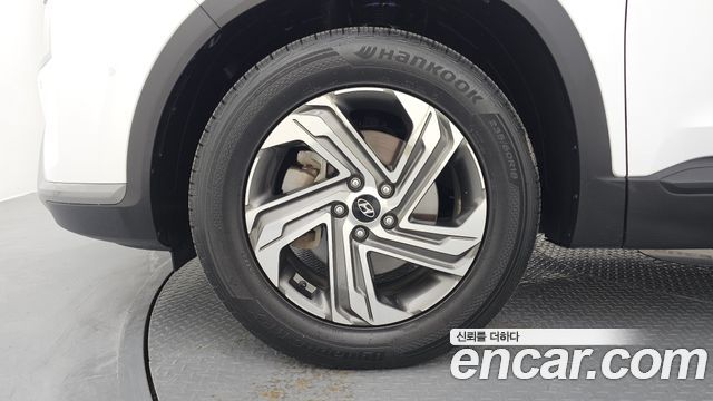 Hyundai Santa Fe Diesel 2.2 4WD Premium Choice 2021 — фото 5