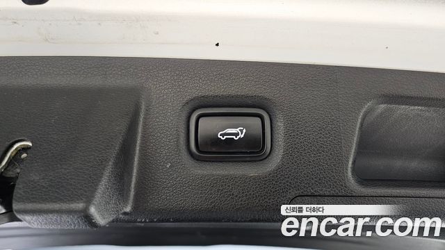 Hyundai Santa Fe Diesel 2.2 4WD Premium Choice 2021 — фото 33