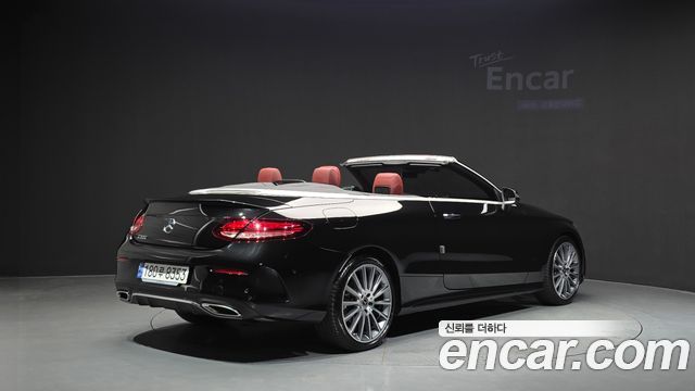 Mercedes-Benz C-Class (W205) C200 Cabriolet 2023 — фото 2