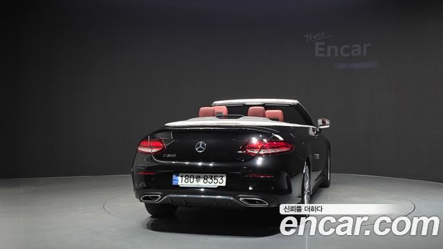 Mercedes-Benz C-Class (W205) C200 Cabriolet 2023 — фото 4