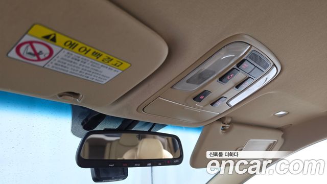 Kia Carnival 9-Seater Luxury 2019 — фото 17